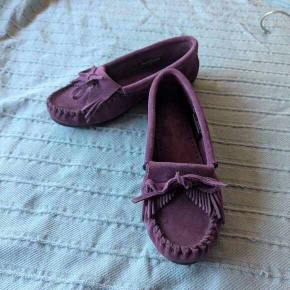 Deep Berry Pink Minnetonka Mocassins - Size 7 - Picture 2 of 4